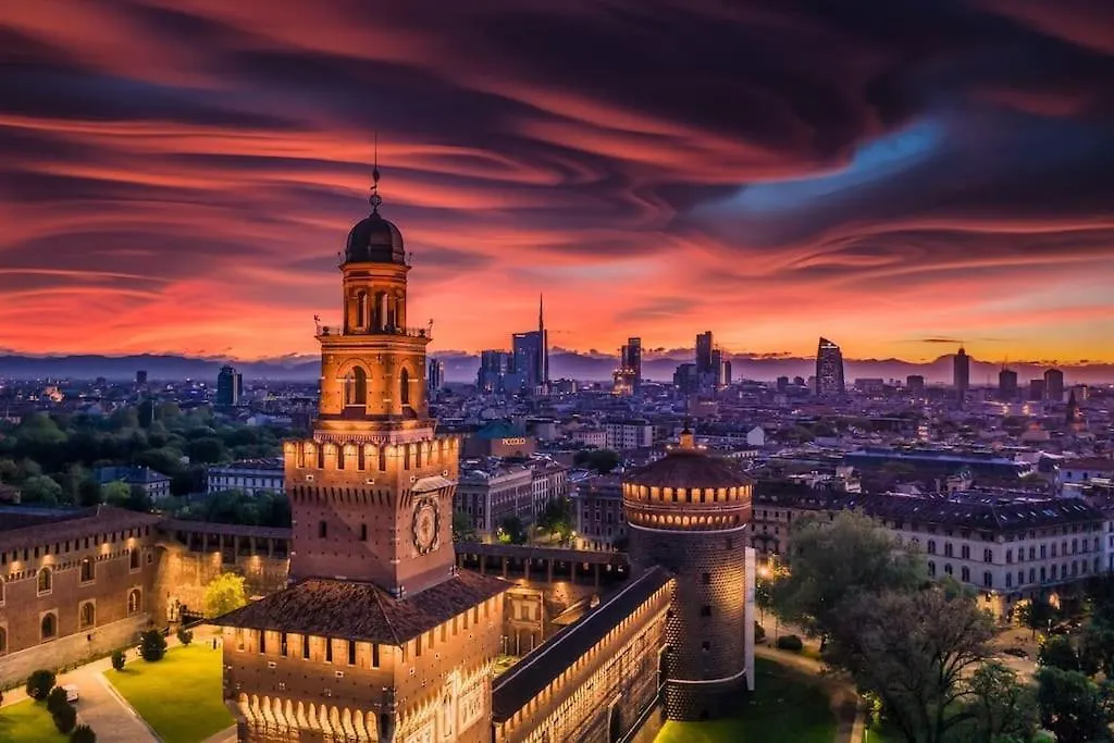 Apartment Duomo-San Babila-Tribunale Wifi-Netflix Milan